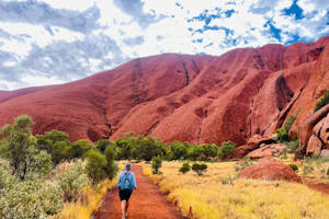 🏔️ Hiking Uluru